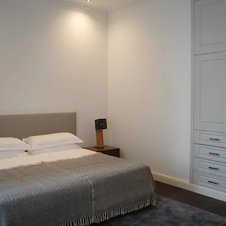 Uttoe Luxury 4* Budapest