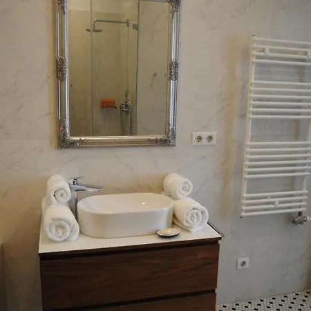 Uttoe Luxury Hotel 4*